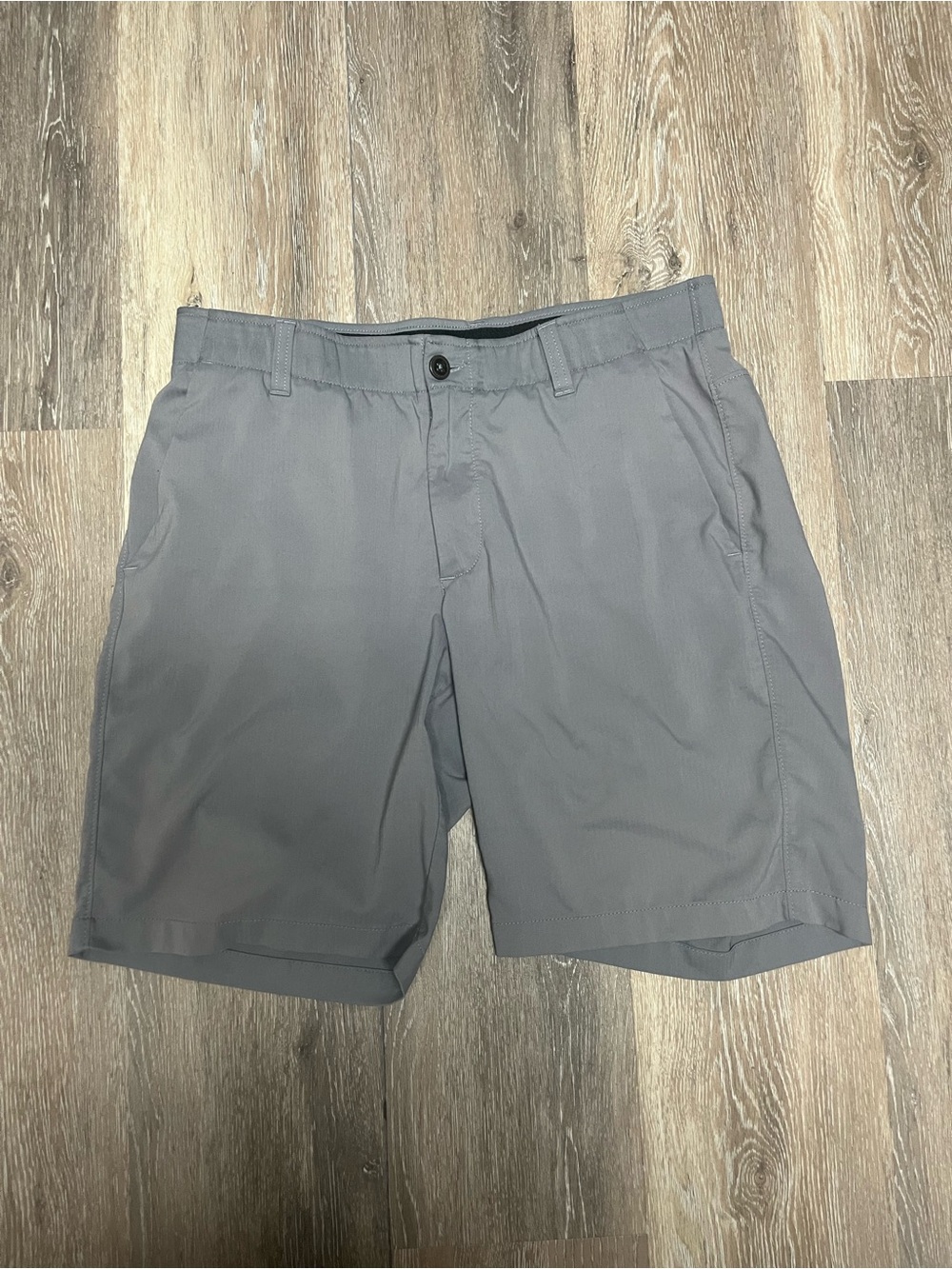 Under Armour Men's Gray Performance Flat-Front Shorts